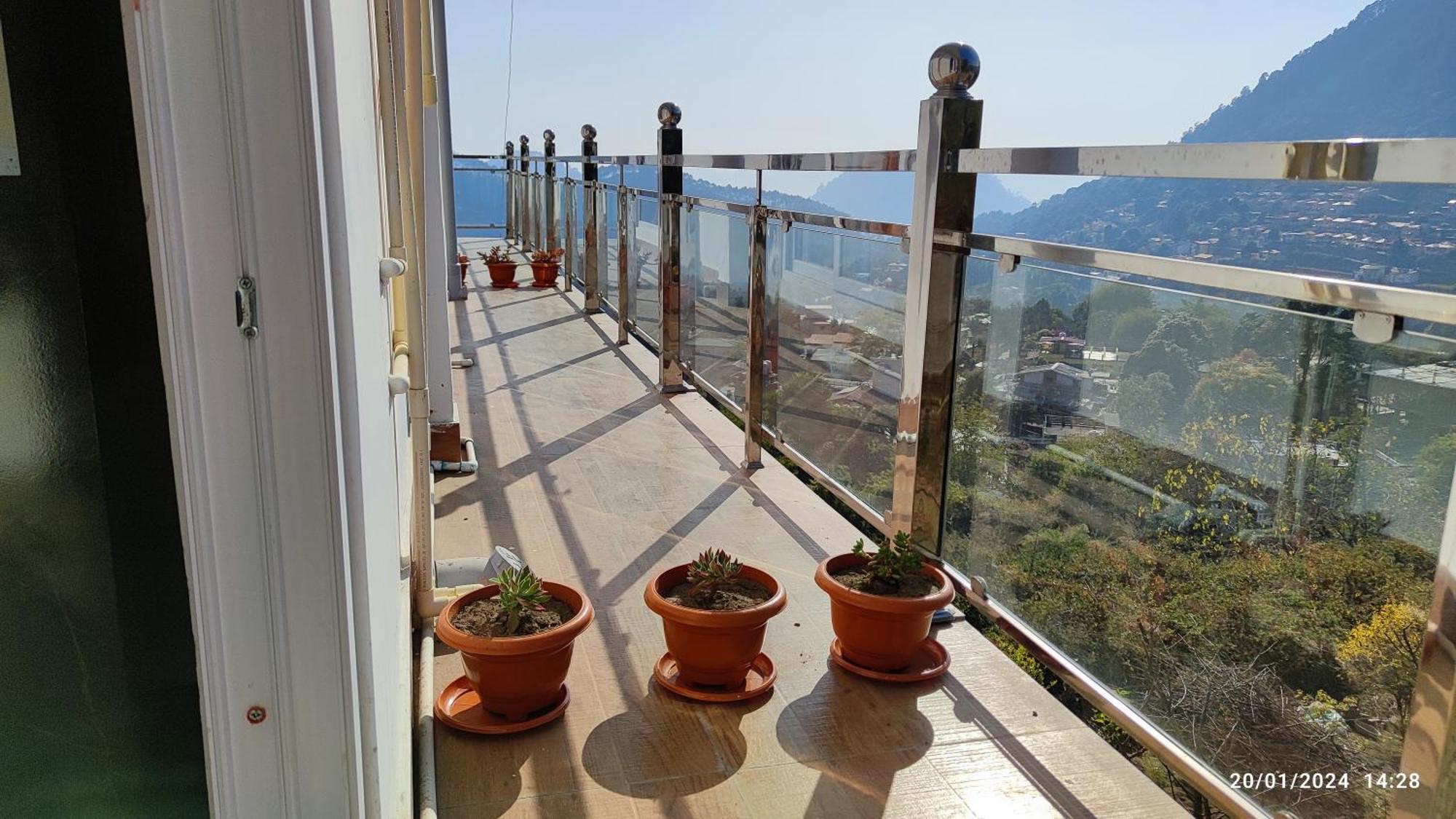 Homestay Host Labs - Premium View