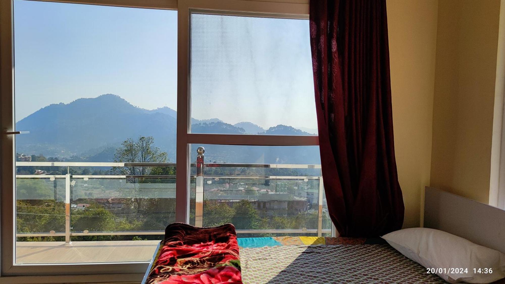 Homestay Host Labs - Premium View *