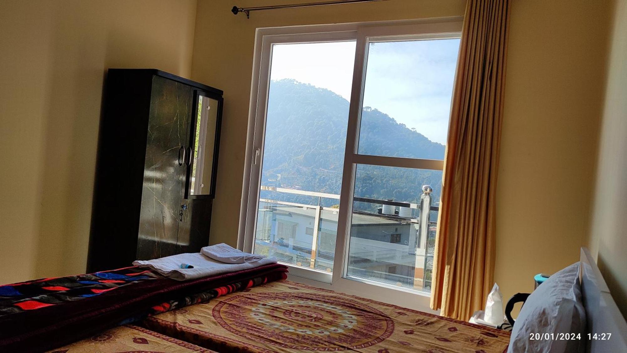 Homestay Host Labs - Premium View *