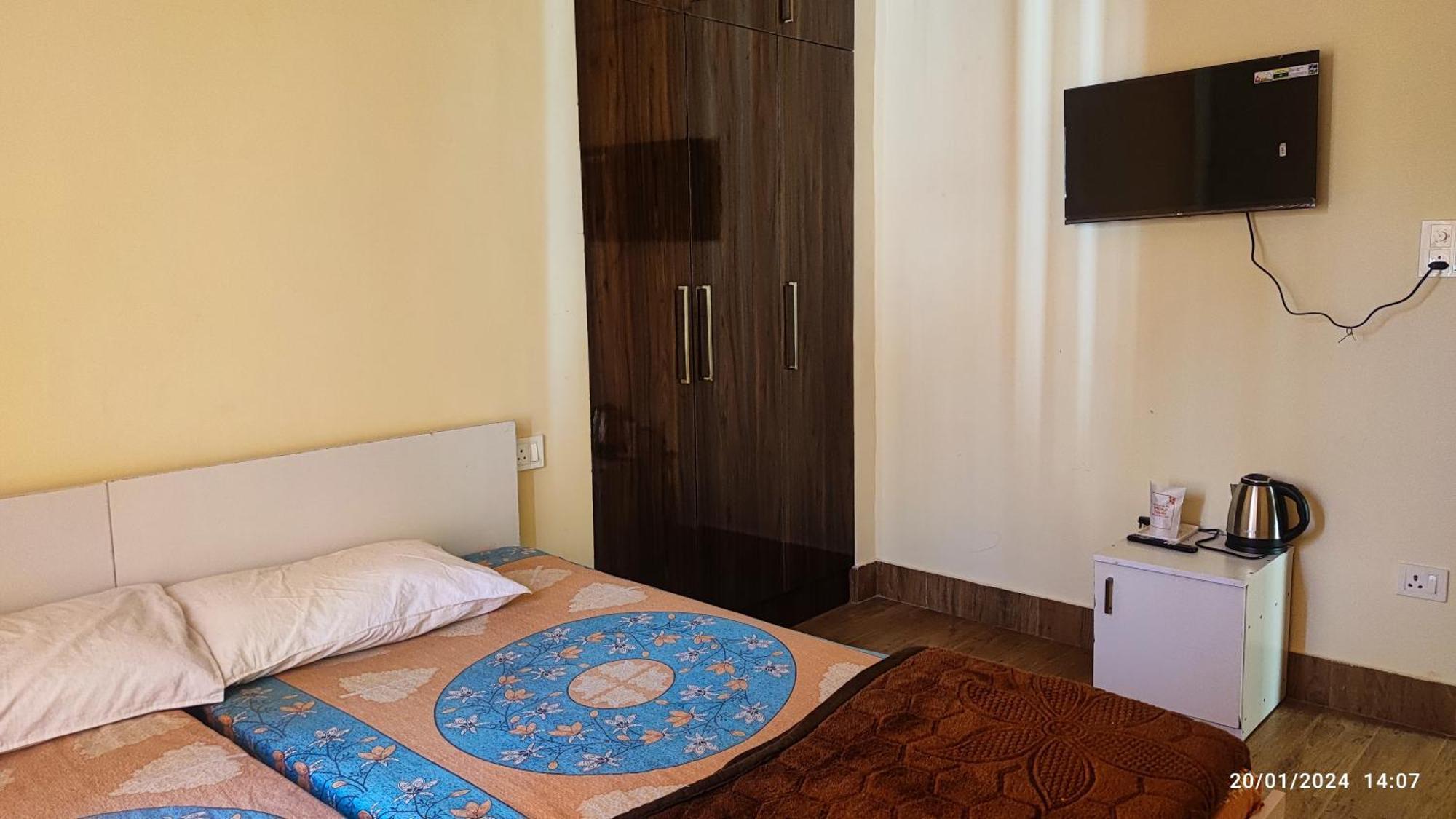 Homestay Host Labs - Premium View *