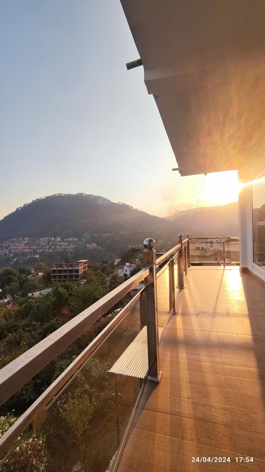Homestay Host Labs - Premium View Bhimtal